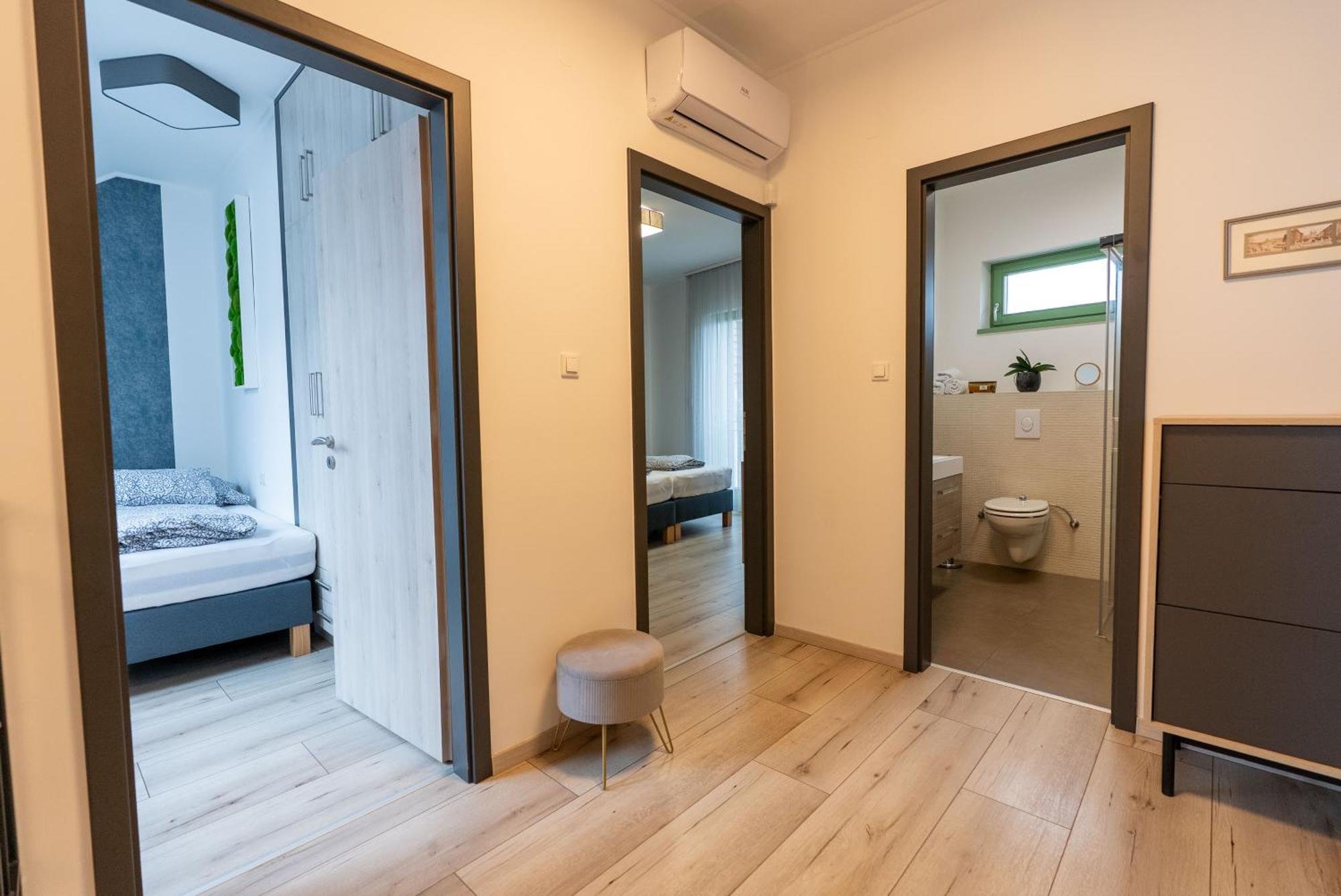 Jokai Apartman Dunafoldvar Exteriér fotografie