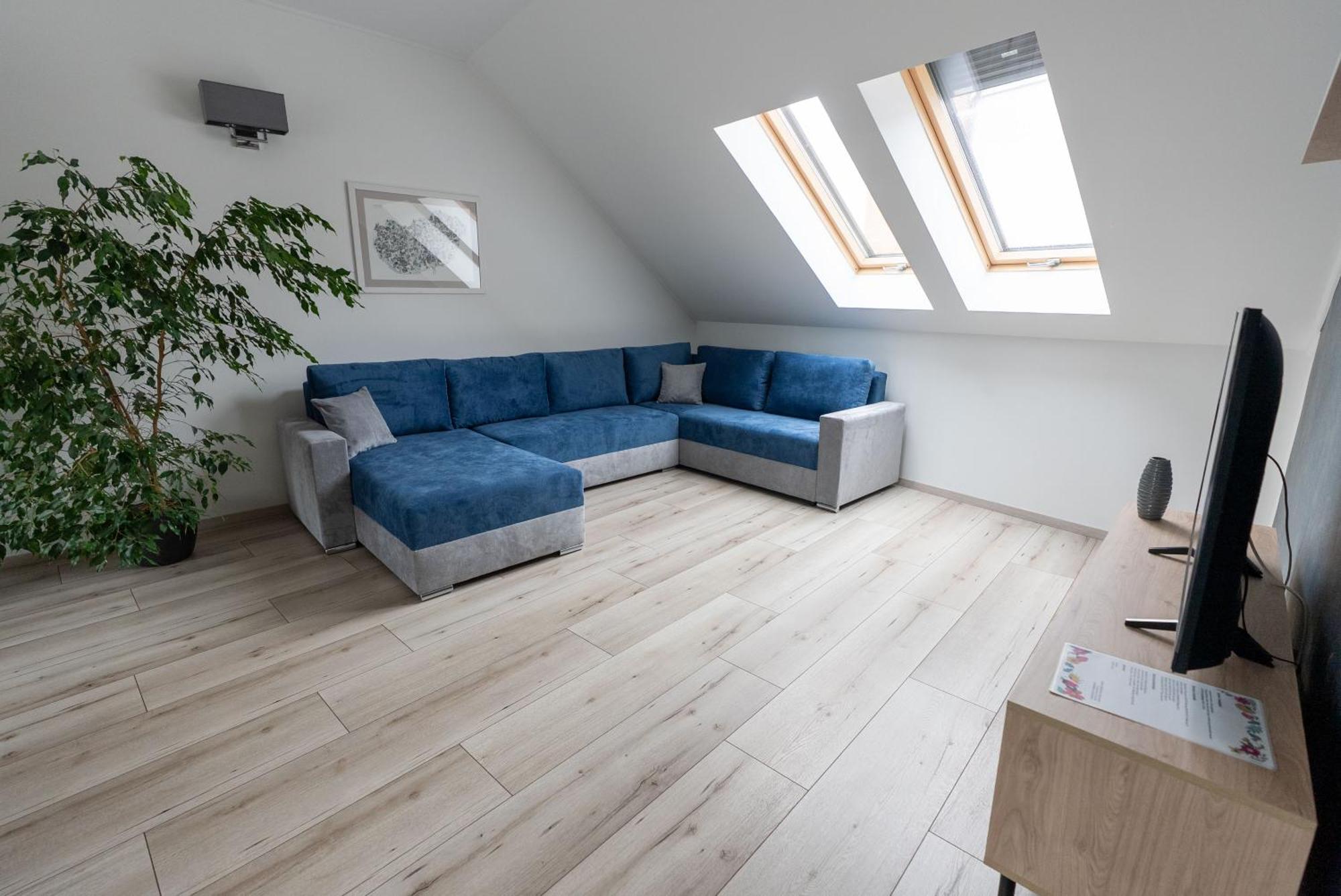 Jokai Apartman Dunafoldvar Exteriér fotografie