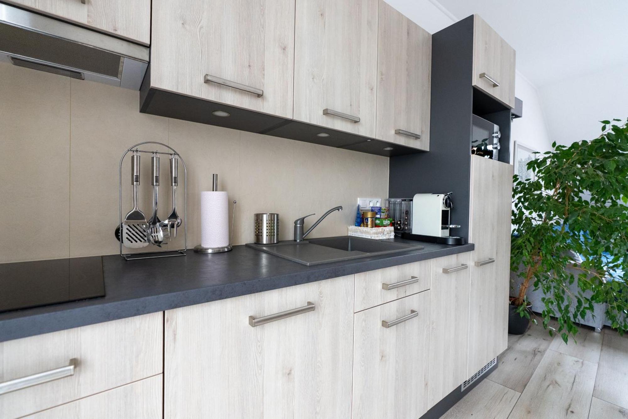 Jokai Apartman Dunafoldvar Exteriér fotografie