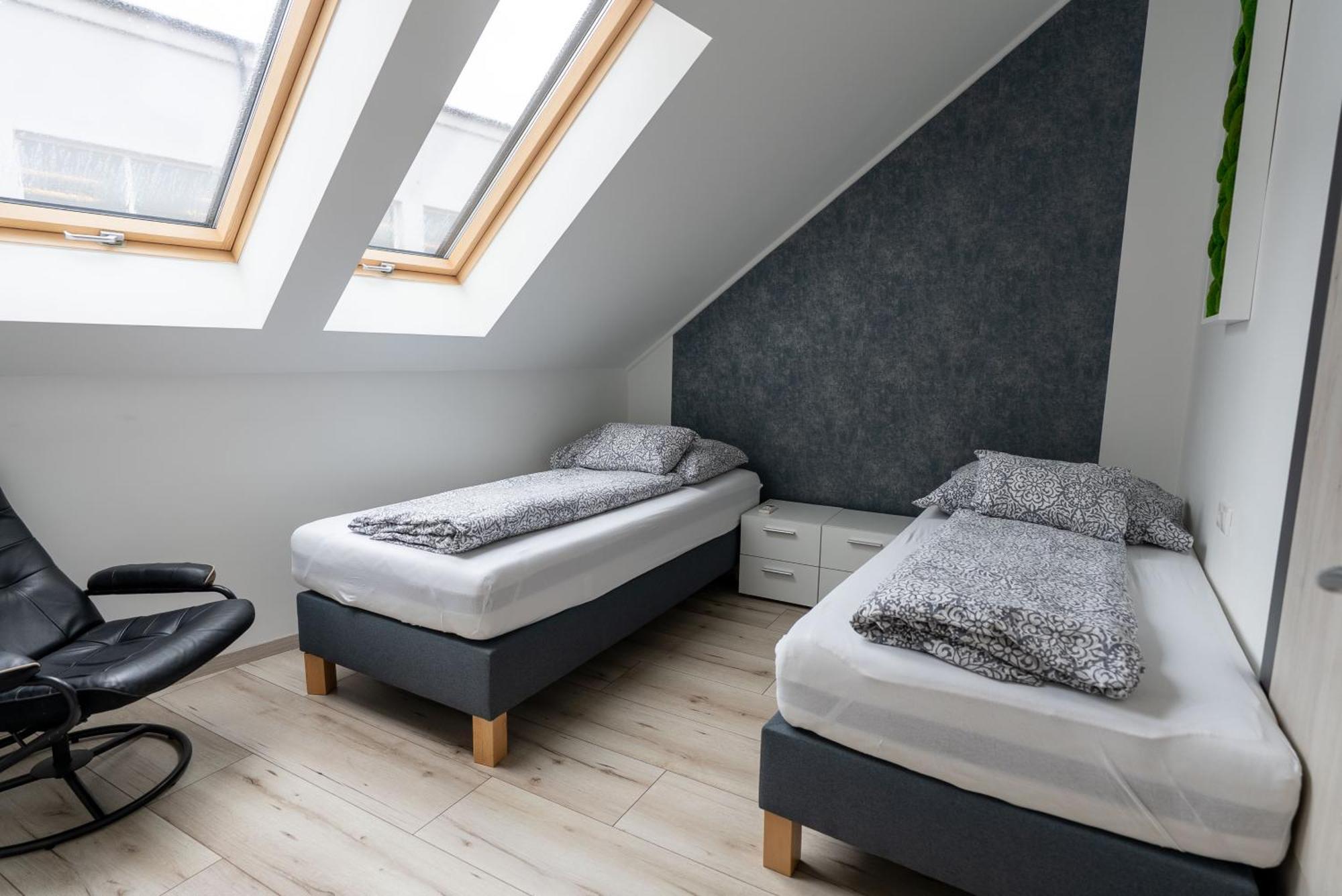 Jokai Apartman Dunafoldvar Exteriér fotografie
