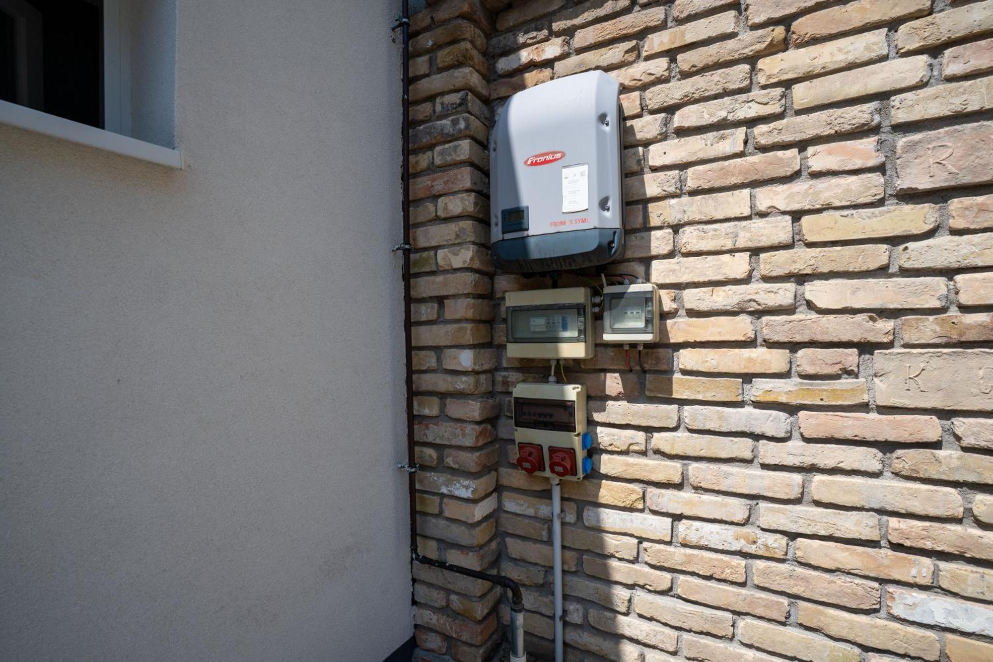 Jokai Apartman Dunafoldvar Exteriér fotografie